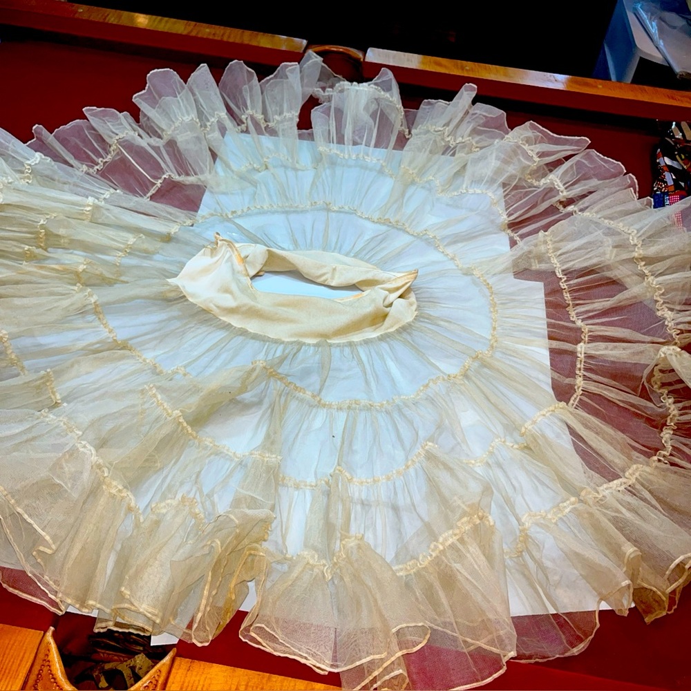 Her Majesty Petticoat P12 Crinoline Square Dance Rockabilly Punk VERY THICK 60s